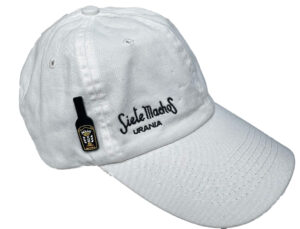 Gorra con pin de Botella
